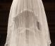 La robe de mariée de Kate Middleton exposée dès le 23 juillet 2011 au palais de Buckingham, à Londres. Une création de Sarah Burton.