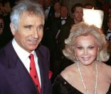 Zsa Zsa Gabor et son époux le prince Frederic Von Anhalt en 1994 à Munich  