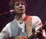 Laurent Voulzy fait partie du projet <em>Il était une fois</em>. Ici, en concert aux Nuits de Champagne, à Troyes, le 2 novembre 2007.