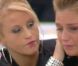 Sabrina vient réconforter Aurélie n'arrive pas à croire au départ de Rudy dans Secret Story 5