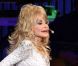 Dolly Parton sur scène, Better Day World Tour, à Alpharetta, le 3 août 2011.