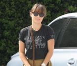 Olivia Wilde se rend dans un studio de Los Angeles le 16 aoît 2011