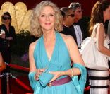 Blythe Danner, l'actrice et maman de Gwyneth Paltrow est une grand-mère modèle pour Apple et Moses