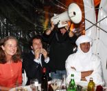 Edouard Baer utilise un gigaphone !