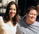 Chaz Bono à New York en mai 2011 avec sa fiancée Jennifer Elia  