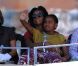 Michelle Obama s'est déplacée à Flushing Meadows vendredi 9 septembre 2011 pour le 12e jour de l'US Open. Elle a suivi la passe d'armes intense entre Andy Murray et John Isner avec sa fille Malia tendrement sur ses genoux. 