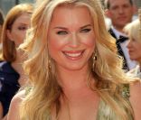 Rebecca Romijn, lors de la soirée des Creative Arts Emmy Awards, à Los Angeles, samedi 10 septembre 2011.