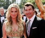 Rebecca Romijn et son époux Jerry O'Connell, lors de la soirée des Creative Arts Emmy Awards, à Los Angeles, samedi 10 septembre 2011.