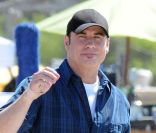 John Travolta sur le tournage de  Savages , en Californie, le 9 septembre 2011.