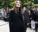 Le Président Nicolas Sarkozy et son épouse Carla Bruni-Sarkozy saluent   les visiteurs venus découvrir le palais de l'Elysée ouvert à l'occasion   des Journées européennes du patrimoine le 17 septembre 2011