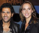 <p>Jamel Debbouze et Melissa Theuriau lors de la soirée de gala pour la fondation Culture et Diversité à Paris en juin 2010</p>
<p>&nbsp;</p>
