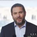 Bruce Toussaint se met en danger en donnant le pouvoir aux jeunes