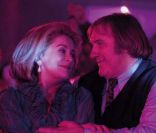 Potiche, le film décalé de François Ozon, qui offre une nouvelle réunion pour Catherine Deneuve et Gérard Depardieu<br />