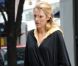 Blake Lively, l'air sérieux sur le tournage de la cinquième saison de la série Gossip Girl le 12 octobe 2011 à New York