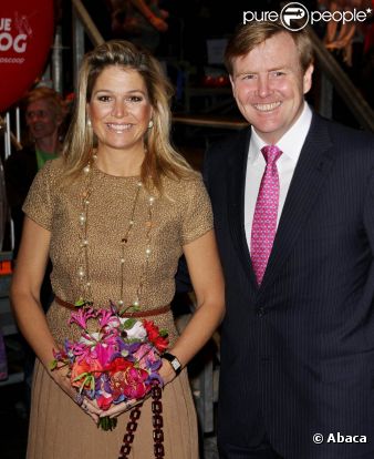 Le prince Willem-Alexander et la princesse Maxima des Pays-Bas à l'inauguration du 25e festival international Cinekid à Amsterdam, le 12 octobre 2011.