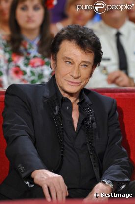 Johnny Hallyday sur le plateau de Vivement Dimanche, émission présentée par Michel Drucker et diffusée le 2 octobre 2011. Prise de vue effectuée le 28 septembre 2011.