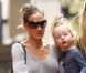 La charmante Sarah Jessica Parker emmène ses filles Tabitha et Marion à l'école, à New York, le 14 octobre 2011