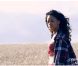 Extrait du making of du clip We Found Love. Rihanna tourne dans un champ en Irlande.