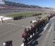 Les pilotes, les spectateurs et les membres des écuries ont rendu hommage à Dan Wheldon, décédé lors de la dernière course du championnat d'IndyCar le 16 octobre 2011 à Las Vegas