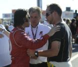 Le champion d'IndyCar Dario Franchitti après l'accident qui a coûté sa vie à Dan Wheldon le 16 octobre 2011 à Las Vegas