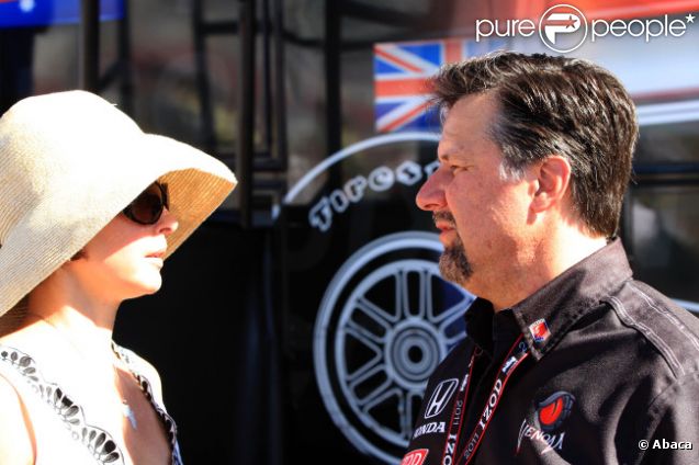 Ashley Judd après l'accident qui a coûté sa vie à Dan Wheldon le 16 octobre 2011 à Las Vegas