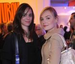 Mélissa Mars et Julie Judd lors de la soirée d'inaguration de la boutique Look rue Saint-Honoré à Paris le 17 octobre 2011