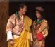 Dimanche 16 octobre 2011, le roi Jigme Khesar du Bhoutan et la reine Jetsun ont vécu l'apothéose des célébrations de leur mariage au stade de Thimpu, après la cérémonie du 13 octobre à Punakha.
