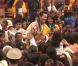 Dimanche 16 octobre 2011, le roi Jigme Khesar du Bhoutan et la reine Jetsun ont vécu l'apothéose des célébrations de leur mariage au stade de Thimpu, après la cérémonie du 13 octobre à Punakha.