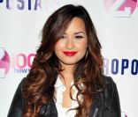 Demi Lovato participe à la fête de l'aéropostale, vendredi 21 octobre 2011 à New York.