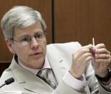 Le docteur Steven Shafer lors du procès du docteur Conrad Murray à Los Angeles le 21 octobre 2011