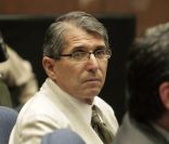 Le docteur Paul White lors du procès du docteur Conrad Murray à Los Angeles le 21 octobre 2011