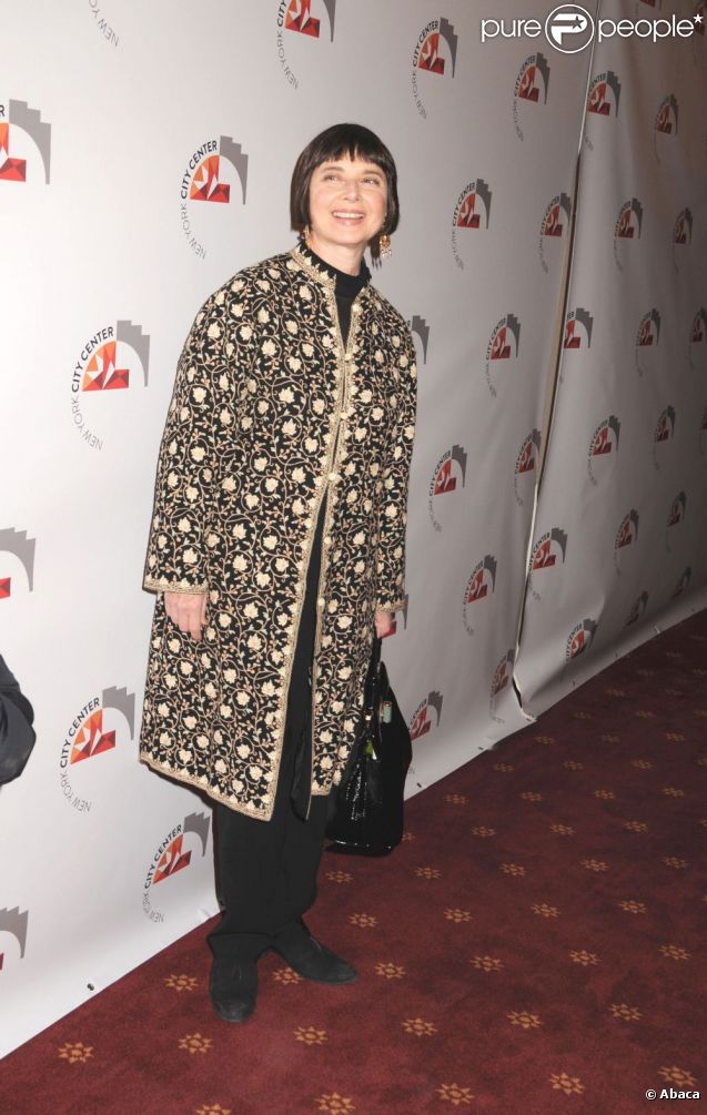 L'ex mannequin Isabella Rossellini était également présente pour assister à la réouverture du City Center. New York, le 25 octobre 2011. 