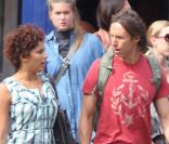 Steve Nash dans les rues de New York le 11 octobre 2011 en compagnie de sa compagne Brittany Richards