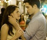Kristen Stewart et Robert Pattinson dans Twilight - Chapitre 4 : Révélation