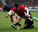 Le rugbyman gallois Gavin Henson, 29 ans, s'est signalé à l'été 2011 en tant que protagoniste de la télé réalité The Bachelor, choisissant Carianne Barrow pour petite amie.