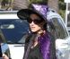 Jennifer Garner, enceinte et en sorcière, pour aller déposer ses filles à l'école, le 31 octobre 2011 à Santa Monica en Californie