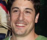 Jason Biggs à Los Angeles pour l'avant première de A very Harold et Kumar 3D Christmas, le 2 novembre 2011.