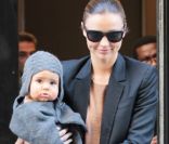 Miranda Kerr et son adorable fils Flynn, à New York, le 5 novembre 2011
