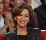 Corine Touzet le 9 octobre 2011 sur le plateau de l\'émission Vivement Dimanche