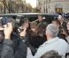 Justin Bieber et Selena Gomez se rendent au magasin Louis Vuitton, à Paris, le mercredi 9 novembre 2011.