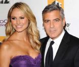 George Clooney et Stacey Keibler, à Los Angeles, le 24 octobre 2011.
