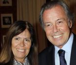 Michel Leeb et sa femme Béatrice lors du dîner des stars au Fouquet\'s à Paris, organisé par le Dr Pierre Huth, au profit du dépistage du cancer à l\'Institut Fournier le 14 novembre 2011 <br />