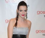 Roxane Mesquida chez Cipriani sur Wall Street à New York, pour fêter le 100e épisode de Gossip Girl le 19 novembre 2011.