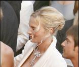 Sarah Marshall sur le tapis rouge
