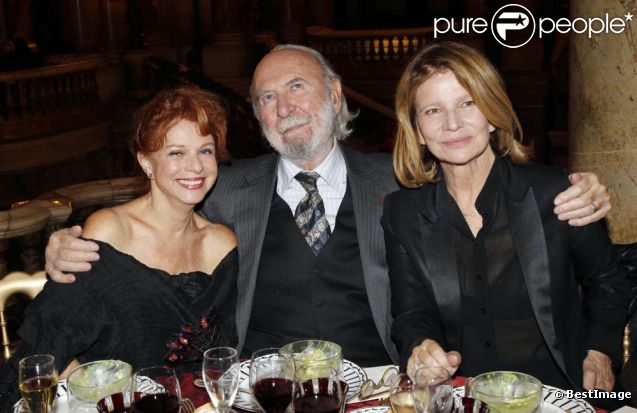Agathe Natanson, Jean-Pierre Marielle et Nicole Garcia, à l'Opéra Garnier, le 22 novembre 2011. 