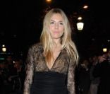 Sienna Miller lors de la soirée anniversaire des 135 ans de la maison Lancel à Paris le 24 novembre 2011