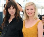 Charlotte Gainsbourg et Kirsten Dunst, le 18 mai 2011 à Cannes.