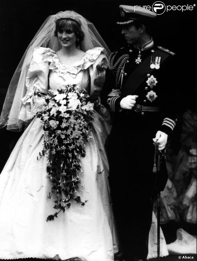 Lady Diana et son Prince Charles, à Londres lors de leur mariage. Le 29 juillet 1981. 