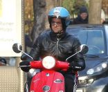 Bradley Cooper se rend à son club de sport le 26 novembre 2011 à Paris