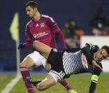 L'Olympique Lyonnais a battu le Dinamo Zagreb 7-1 le 7 décembre 2011 à Zagreb dans un match qui fait polémique